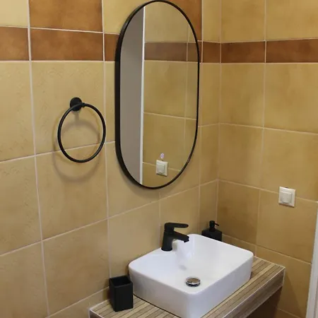 Spiti Klementina * Benitses (Corfu)