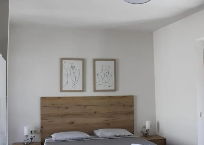 Spiti Klementina * Benitses (Corfu)